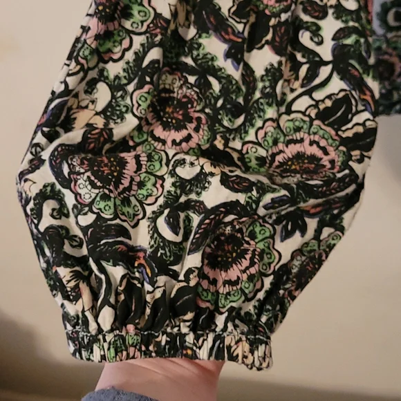 Free People RARE stunning lightweight floral crewneck jacket, size medium. - Picture 7 of 13